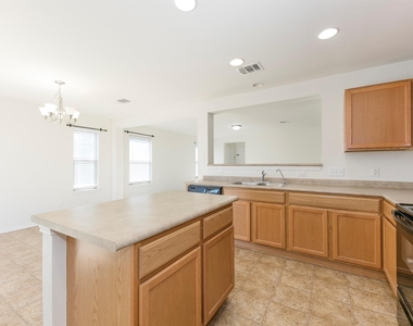 1141 Renaissance Trl - Photo Thumbnail 3