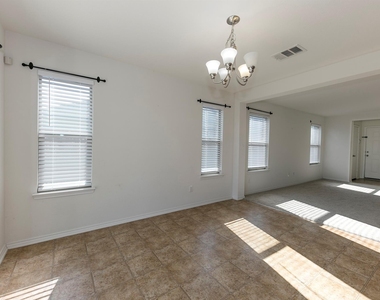 1141 Renaissance Trl - Photo Thumbnail 5