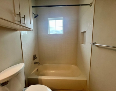 6515 Davis Ln - Photo Thumbnail 19