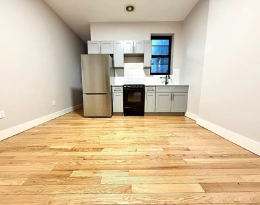 304 Stuyvesant Avenue - Photo Thumbnail 2