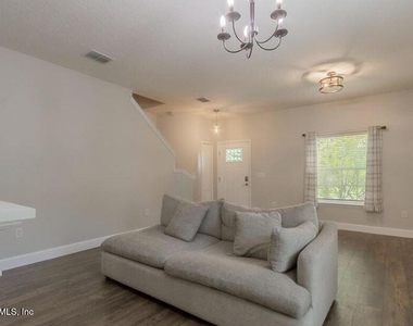12459 Sugarberry Way - Photo Thumbnail 2