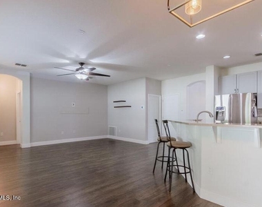 12459 Sugarberry Way - Photo Thumbnail 10