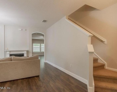 12459 Sugarberry Way - Photo Thumbnail 3
