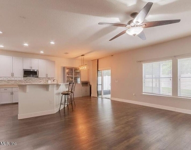 12459 Sugarberry Way - Photo Thumbnail 8