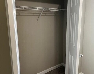 7801 Point Meadows Drive - Photo Thumbnail 6