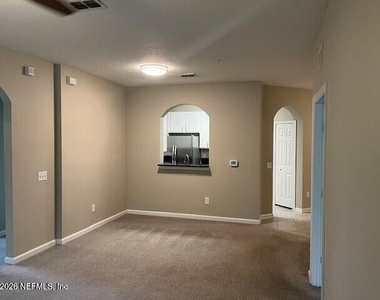 7801 Point Meadows Drive - Photo Thumbnail 11