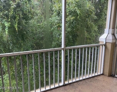 7801 Point Meadows Drive - Photo Thumbnail 20