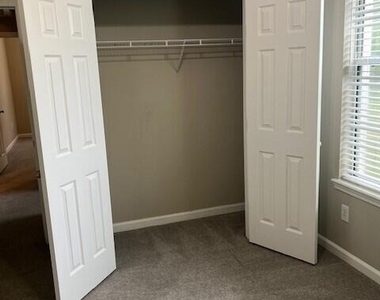 7801 Point Meadows Drive - Photo Thumbnail 24