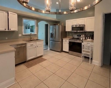 11546 Twin Oaks Trail - Photo Thumbnail 6