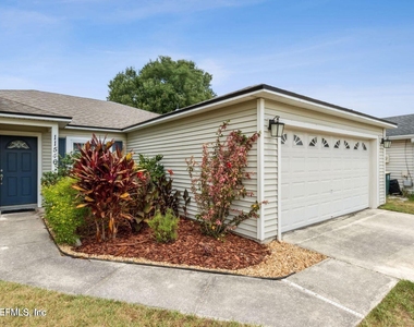 11546 Twin Oaks Trail - Photo Thumbnail 1