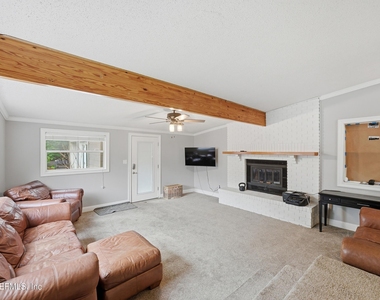 3764 Culp Drive - Photo Thumbnail 7