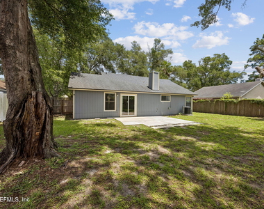 8362 Rockridge Drive - Photo Thumbnail 21