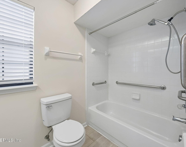 8362 Rockridge Drive - Photo Thumbnail 14