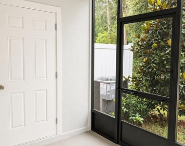 225 Palmetto Ridge Road - Photo Thumbnail 13