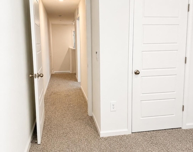 225 Palmetto Ridge Road - Photo Thumbnail 10