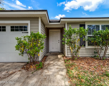 8151 Lanette Street - Photo Thumbnail 3