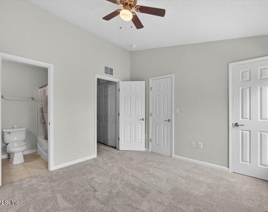 8098 Summer Palm Court - Photo Thumbnail 9
