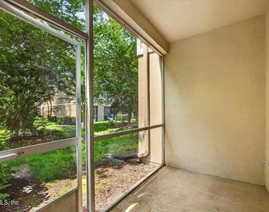 8098 Summer Palm Court - Photo Thumbnail 12