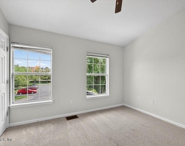 8098 Summer Palm Court - Photo Thumbnail 8