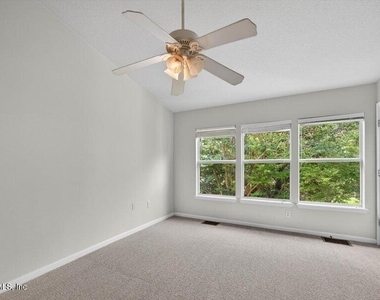 8098 Summer Palm Court - Photo Thumbnail 4