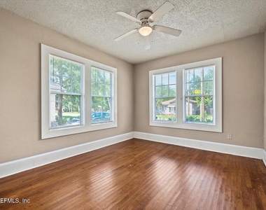 2886 Forbes Street - Photo Thumbnail 16