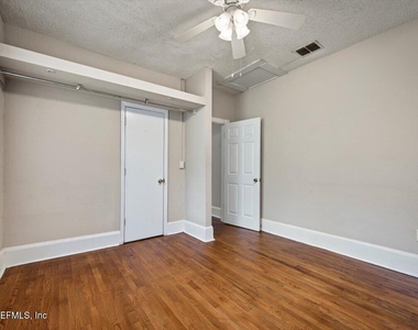 2886 Forbes Street - Photo Thumbnail 20