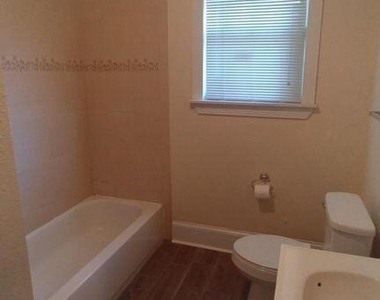 2886 Forbes Street - Photo Thumbnail 13