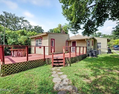2886 Forbes Street - Photo Thumbnail 29
