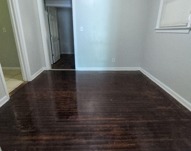 5440 Calloway Court - Photo Thumbnail 2