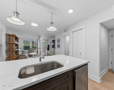 189 19th Avenue N - Photo Thumbnail 15