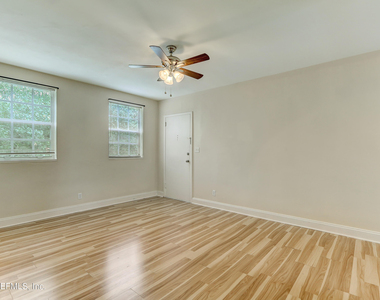 2358 Herschel Street - Photo Thumbnail 7