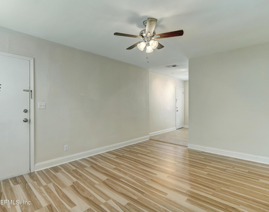 2358 Herschel Street - Photo Thumbnail 4