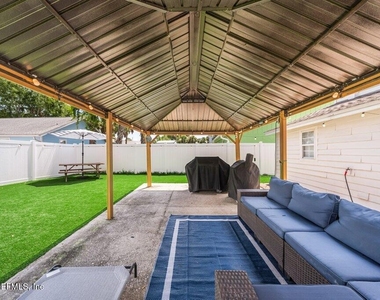 457 7th Avenue S - Photo Thumbnail 17
