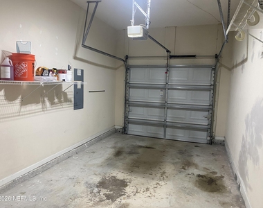 9410 Osprey Branch Trail - Photo Thumbnail 17