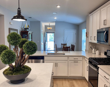 13414 Holsinger Boulevard - Photo Thumbnail 6