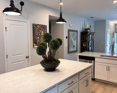 13414 Holsinger Boulevard - Photo Thumbnail 7