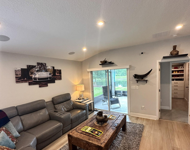 13414 Holsinger Boulevard - Photo Thumbnail 9