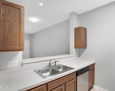 624 Southbranch Drive - Photo Thumbnail 6