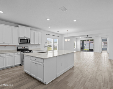 260 Oaklawn Court - Photo Thumbnail 4