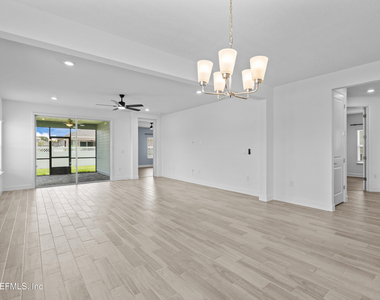 260 Oaklawn Court - Photo Thumbnail 8