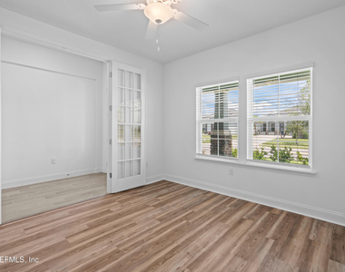 260 Oaklawn Court - Photo Thumbnail 3