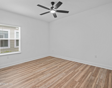 260 Oaklawn Court - Photo Thumbnail 11