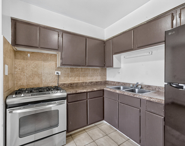 827 W College Boulevard - Photo Thumbnail 4