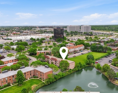 5513 Chateau Drive - Photo Thumbnail 17