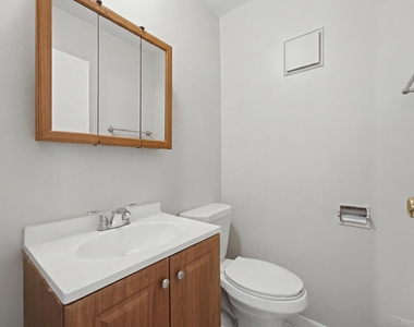 101 Boardwalk Street - Photo Thumbnail 9