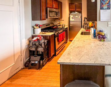 3170 N Sheridan Road - Photo Thumbnail 2