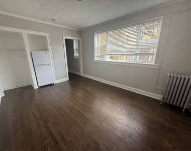6912 N Ashland Boulevard - Photo Thumbnail 2