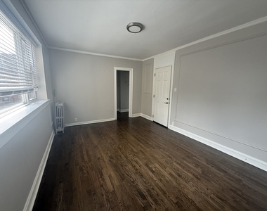 6912 N Ashland Boulevard - Photo Thumbnail 1
