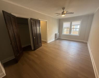 6748 N Ashland Avenue - Photo Thumbnail 10