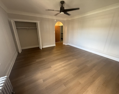 6748 N Ashland Avenue - Photo Thumbnail 6